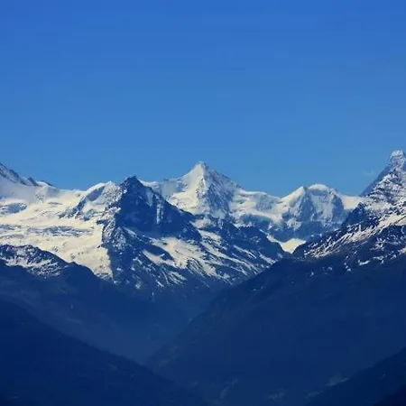 Le Mayen De Colombire 3*