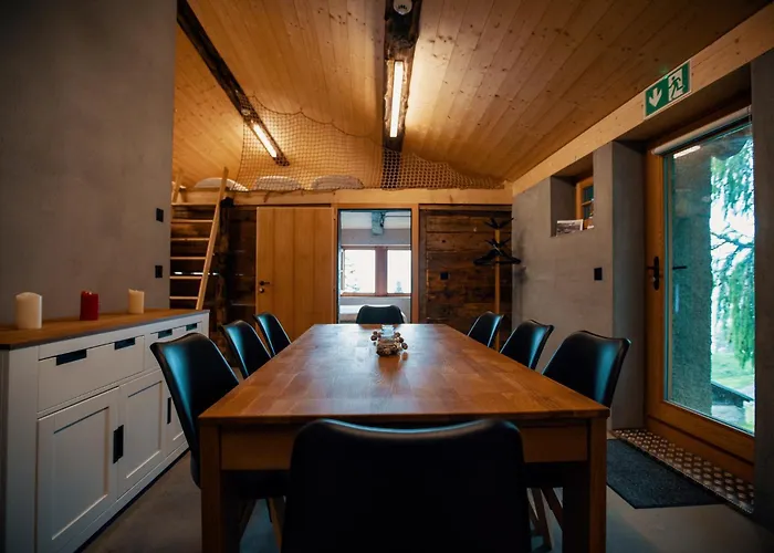 Le Mayen De Colombire Hotel 3*