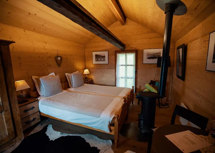 Hotel Le Mayen De Colombire 3*