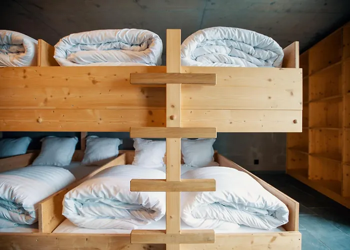 Hotel Le Mayen De Colombire 3*