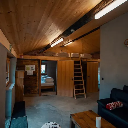 勒马耶德克伦比尔度假屋 酒店 克莱恩 蒙塔纳